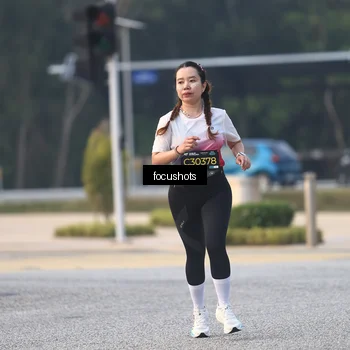 Runner Photo 6740019