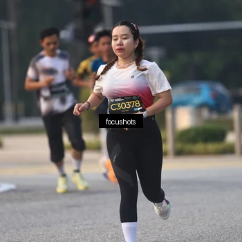 Runner Photo 6740031