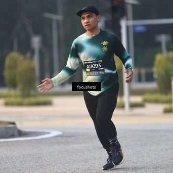 Runner Photo 6740051