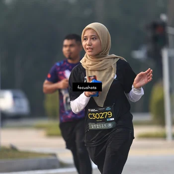 Runner Photo 6740065