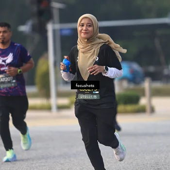 Runner Photo 6740082