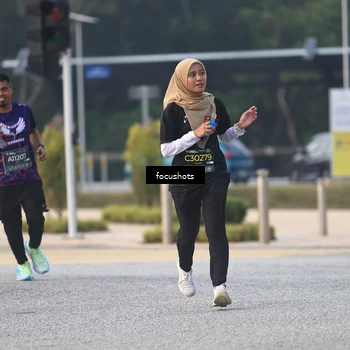 Runner Photo 6740084