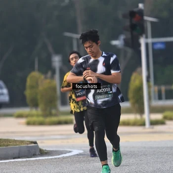 Runner Photo 6740123