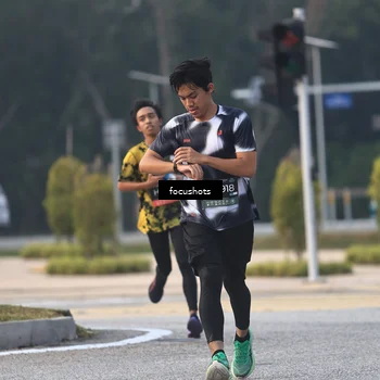 Runner Photo 6740175