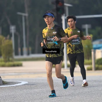 Runner Photo 6740256