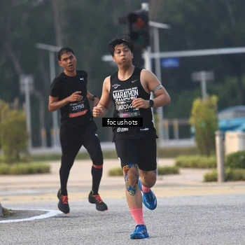 Runner Photo 6740377