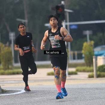 Runner Photo 6740390
