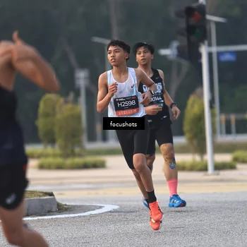 Runner Photo 6740424