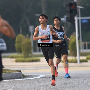 Runner Photo 6740425