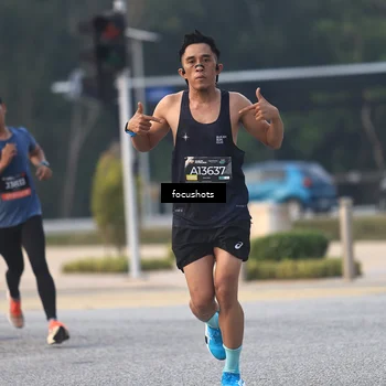 Runner Photo 6740444