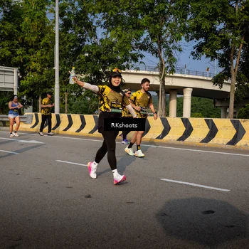 Runner Photo 6740497