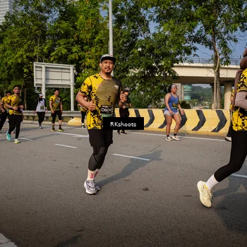 Runner Photo 6740515
