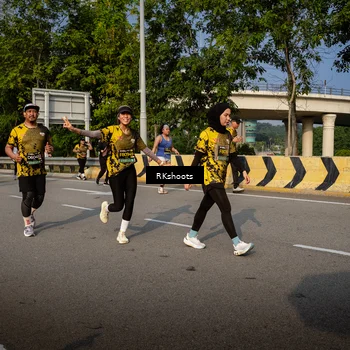 Runner Photo 6740543