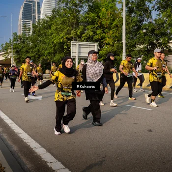 Runner Photo 6740550