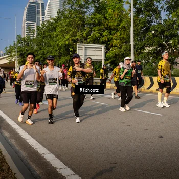 Runner Photo 6740597