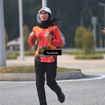 Runner Photo 6740616