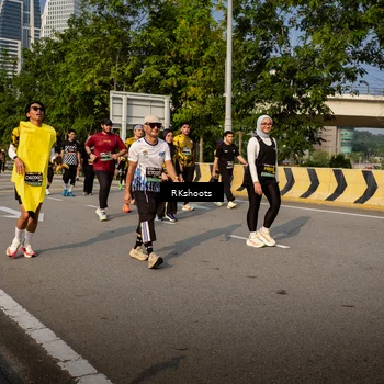Runner Photo 6740699