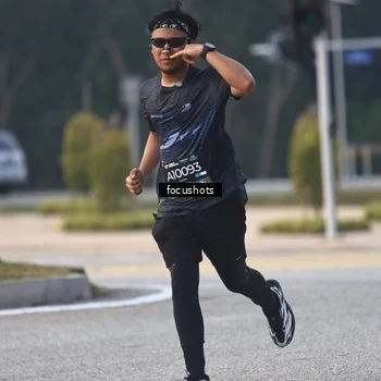Runner Photo 6740708