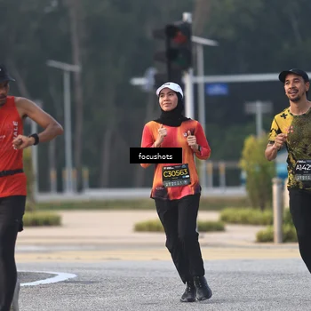 Runner Photo 6740742
