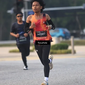 Runner Photo 6740786