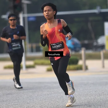 Runner Photo 6740823