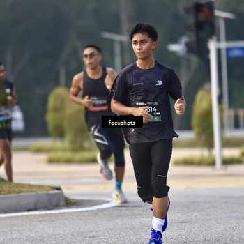 Runner Photo 6740896