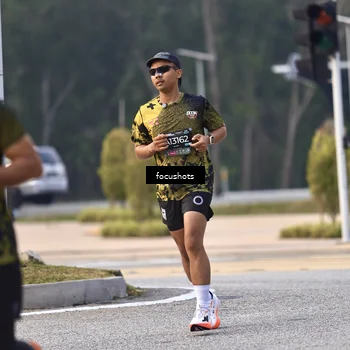 Runner Photo 6740937