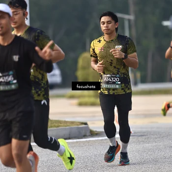 Runner Photo 6740946