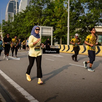Runner Photo 6740953