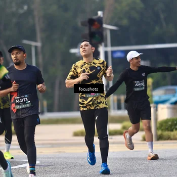 Runner Photo 6741040