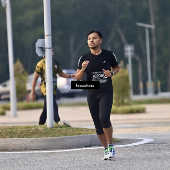 Runner Photo 6741110