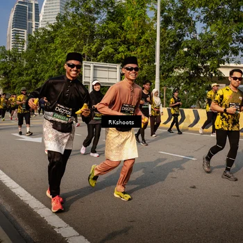 Runner Photo 6741111