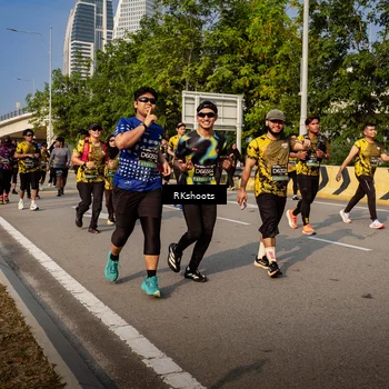Runner Photo 6741113