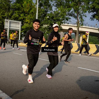 Runner Photo 6741120