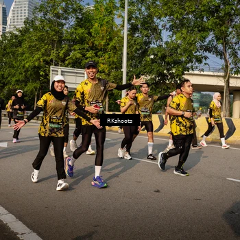 Runner Photo 6741159