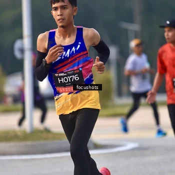 Runner Photo 6741253