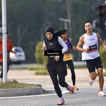 Runner Photo 6741254