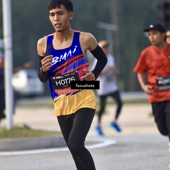 Runner Photo 6741279