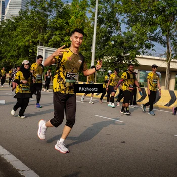 Runner Photo 6741376