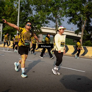 Runner Photo 6741400