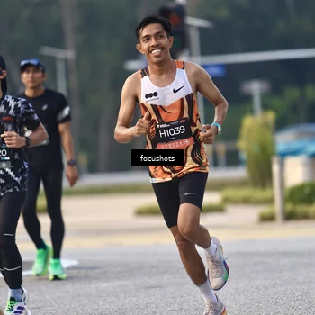 Runner Photo 6741454
