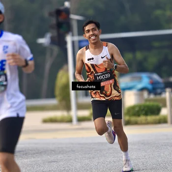 Runner Photo 6741456