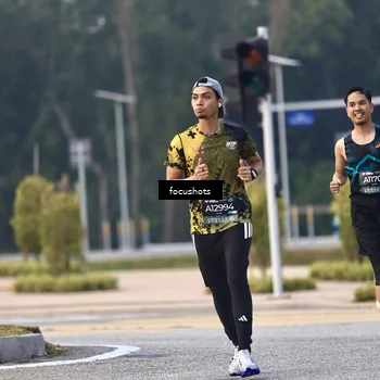 Runner Photo 6741604