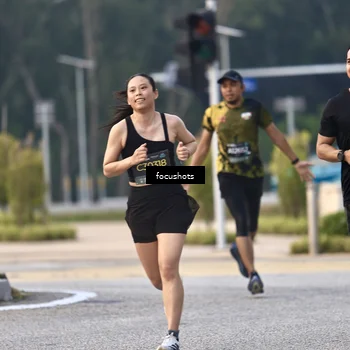 Runner Photo 6741678