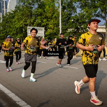 Runner Photo 6741763