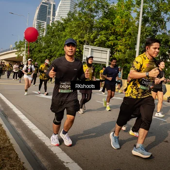 Runner Photo 6742037