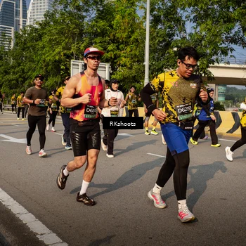 Runner Photo 6742105