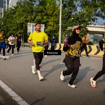 Runner Photo 6742113