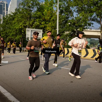 Runner Photo 6742119