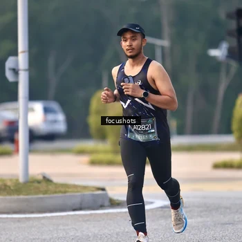 Runner Photo 6742188